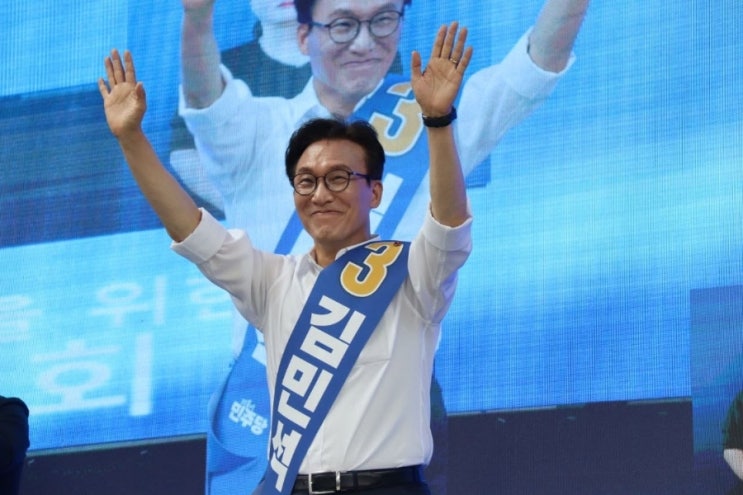 [핫이슈]<b>김민석</b> ‘대세론’ 불붙었다.…제주 과반 <b>압승</b>·인천까지 1....