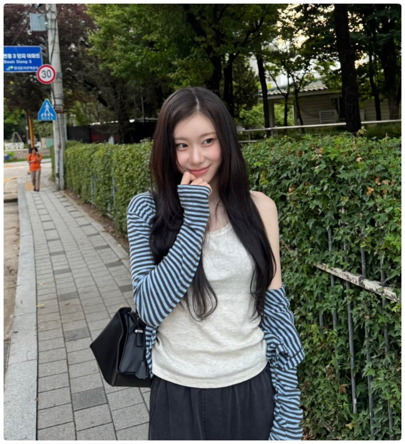 "명품인줄 알았는데" 있지 채령 인스타 가방 조이그라이슨 틸드 숄더백 가격은?