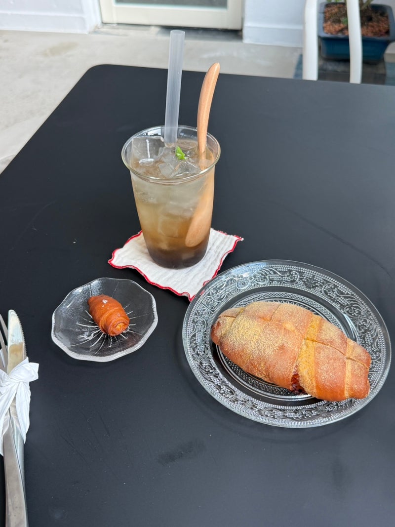 동명동 카페 푸른 공간 카페여름