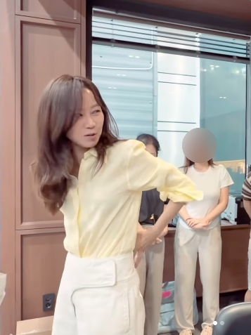 다들 ‘유부녀 킬러’ 볼 때 저만 봤나요? 요즘 하고 싶은 공효진 레이어드컷