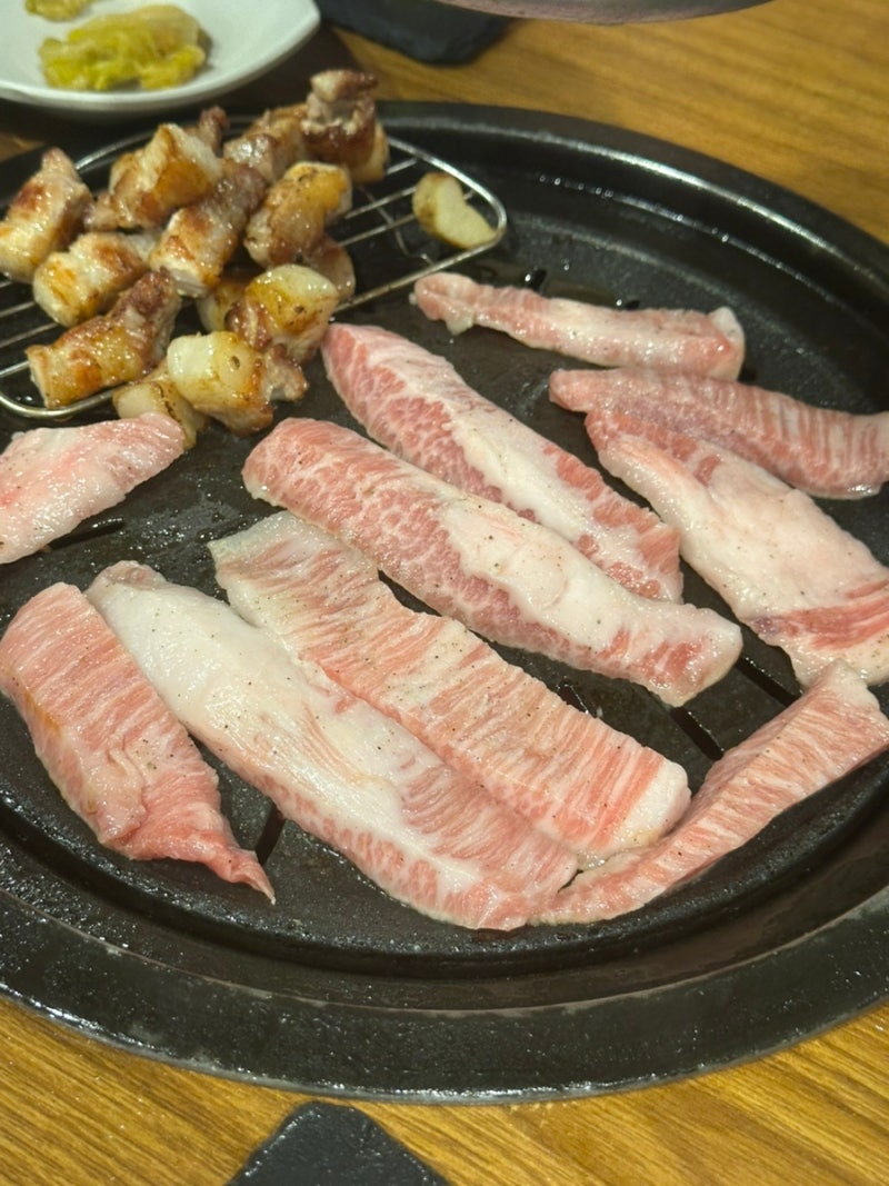 서울역 바로앞 삼겹살 맛집, 풍문고기집 리뷰 (다 구워줘요)