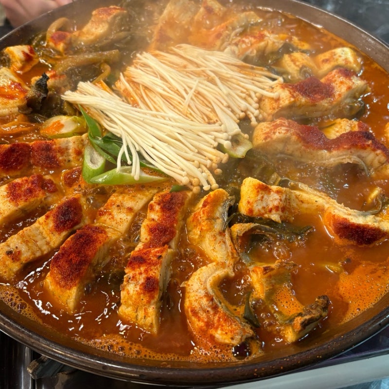까치산 장어전골 맛집 _ 풍천장어구이 파김치장어전골
