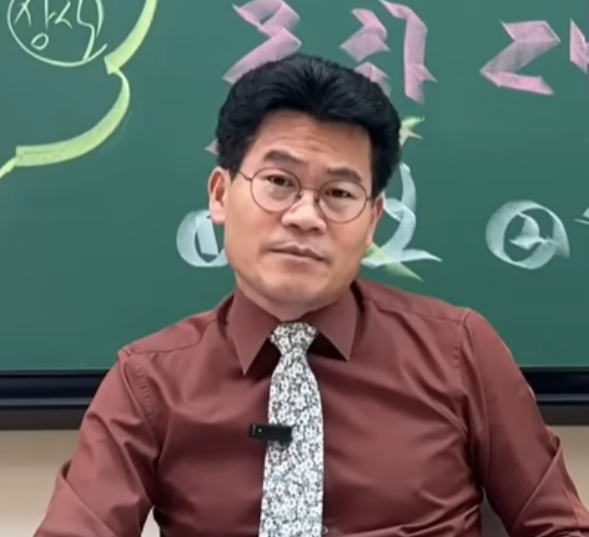 “<b>출국금지</b> 풀어달라” <b>전한길</b> 소송 냈지만…법원이 주목한 과거 ....