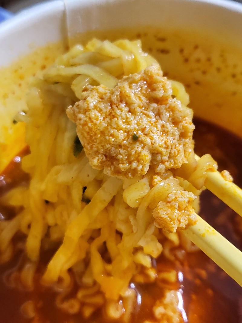 오뚜기 순두부 진짬뽕 컵라면