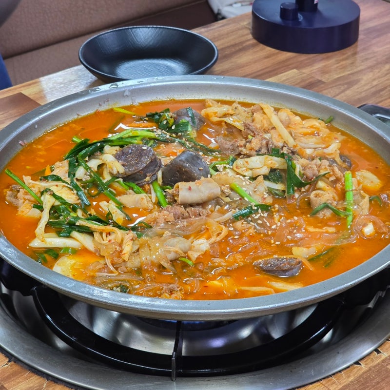 수원 지동시장 행궁동 맛집 전라도집 차돌소곱창전골 후기 (feat.지동시장 주차장)