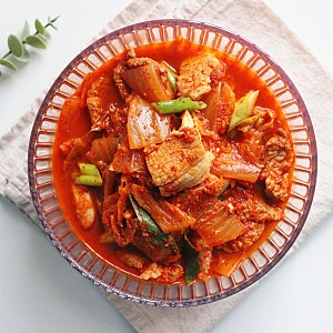 돼지갈비살 김치찌개 끓이는 법 칼칼한 돼지고기 찌개 집밥 레시피