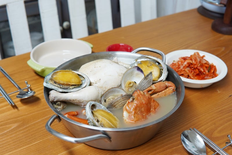 여름보양식 만들기 실패 없는 지지고볶고 한방 해신탕 밀키트