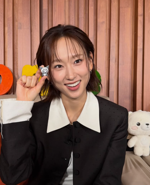 산책하다 꺼낸 류혜영 쿨링스프레이 뭐길래? “가방에 넣은 이유” 궁금해졌네요