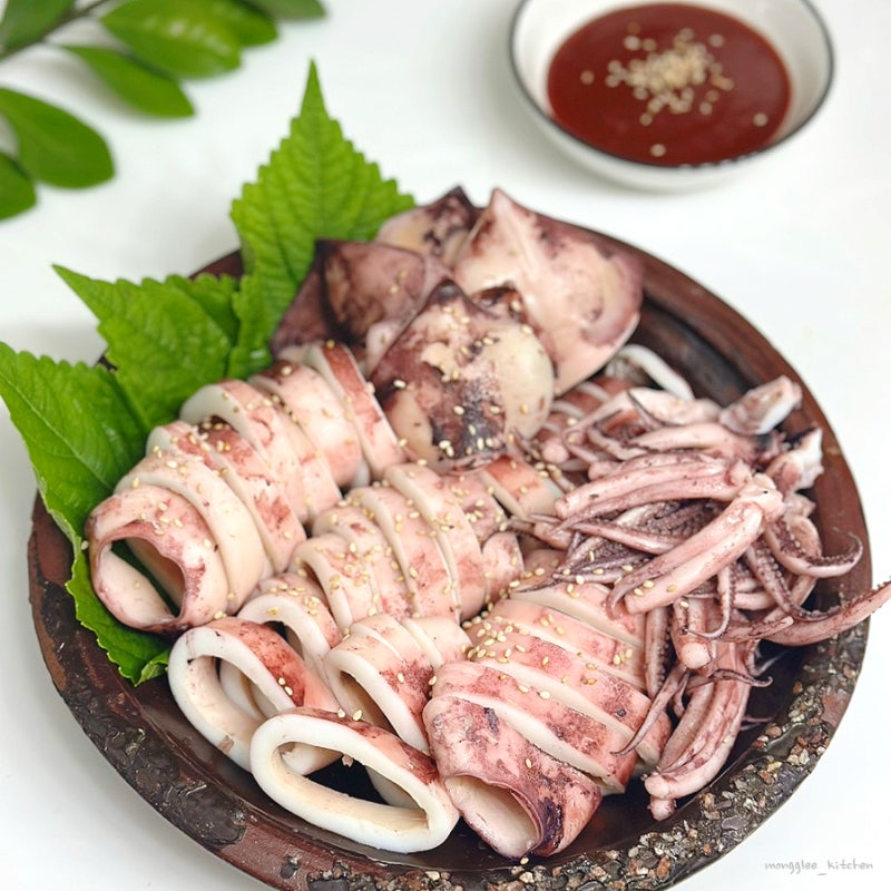 오징어 데치는 시간 손질법 숙회 삶는 방법