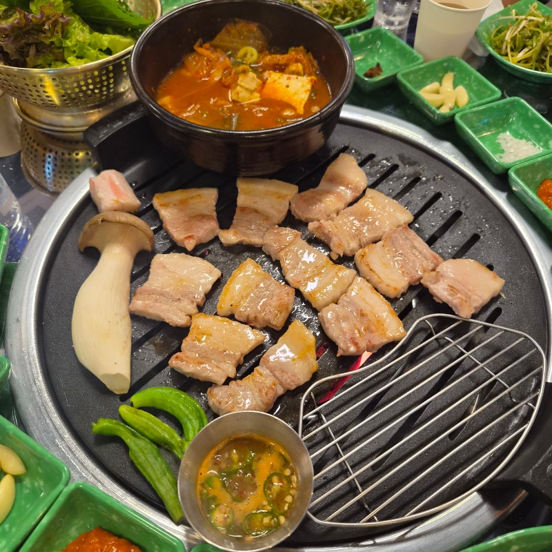 진주 평거동 오늘도연탄구이 생삼겹 가브리살 돼지꼬리구이