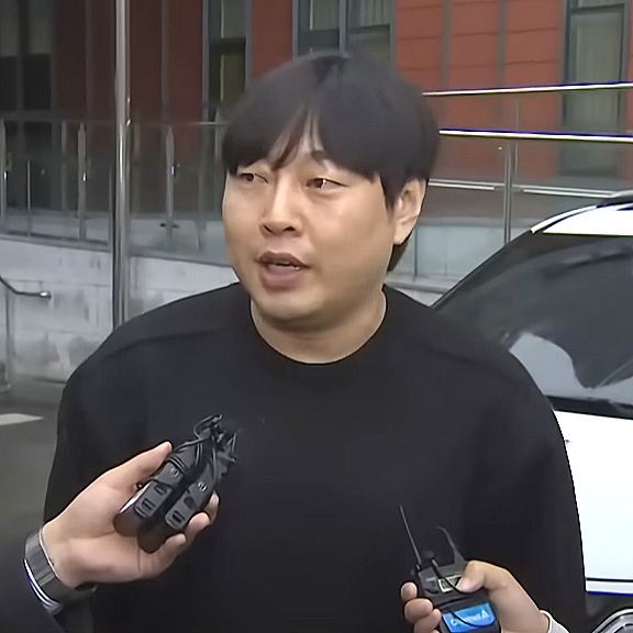 <b>이진호 도박</b>·<b>음주운전</b> 14일 <b>공판</b> 앞두고 극비리 퇴원…회복과 재판....