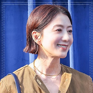 김희애 주름이 뭐 어때서? 59세 단발까지 우아한 김희애 프로필