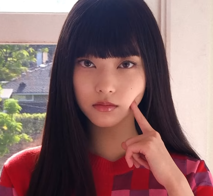 뉴진스 해린 치아 라미네이트했다? 이상하다고 지적 받은 이유