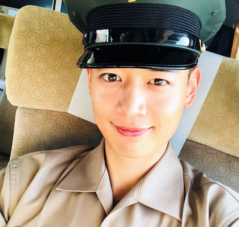 SHINee珉豪令人驚訝的學歷，連旗安84都嚇了一跳：他在《我獨自生活》中的近況整理