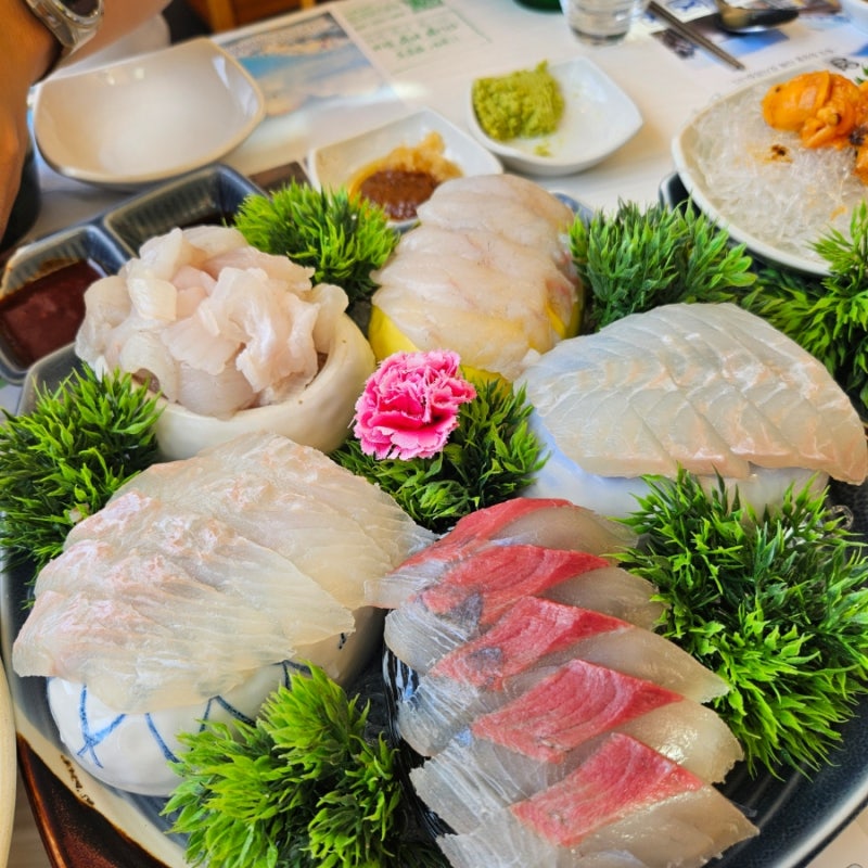강원도 강릉에 도깨비 팀도 먹고 반한 횟집이 있다고? , 블루리본 맛집 영진횟집 리뷰