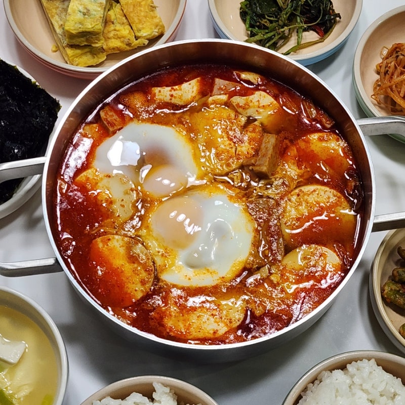 순두부찌개 레시피 류수영 스팸순두부찌개 끓이는법
