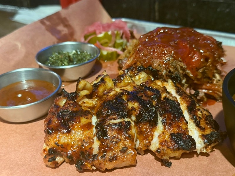 이태원 바베큐맛집 매니멀 스모크하우스 (텍사스식 스모크치킨, 브리스킷)