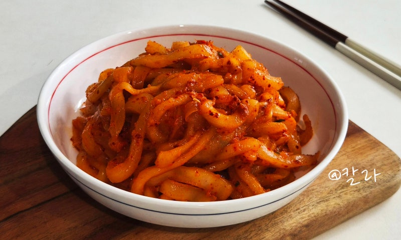 오이노각무침 레시피 여름 반찬 늙은오이 요리 쓴맛 없는 노각무침 만드는법