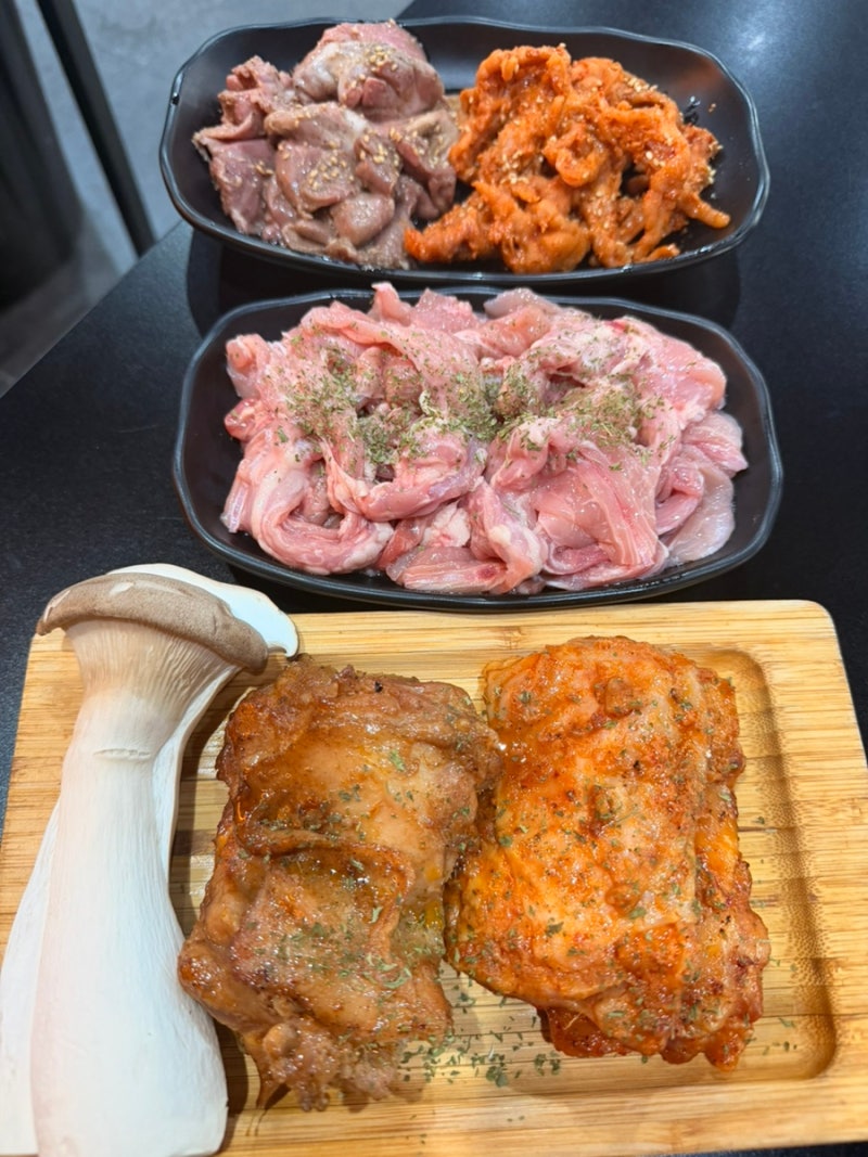 마산맛집 인생숯불구이 마산직영점 국내산 숯불닭갈비 닭목살 무한리필맛집