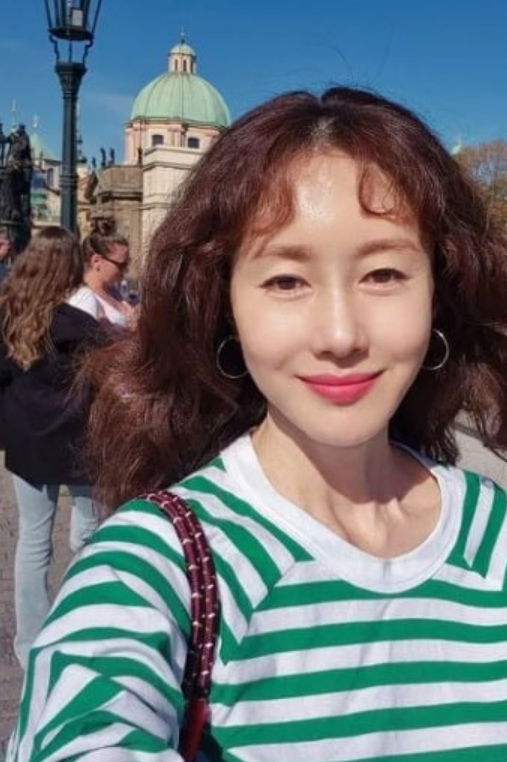 김지수 프라하 여행사 대표 된 근황, 직접 현장 투어까지 동행하며 제2의 인생