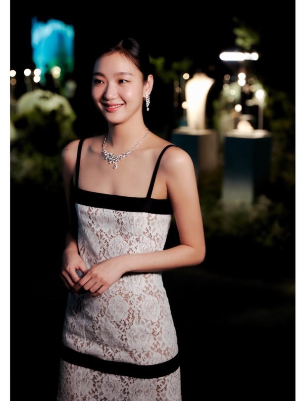 【女藝人時尚】探討女演員金高銀的私服穿搭