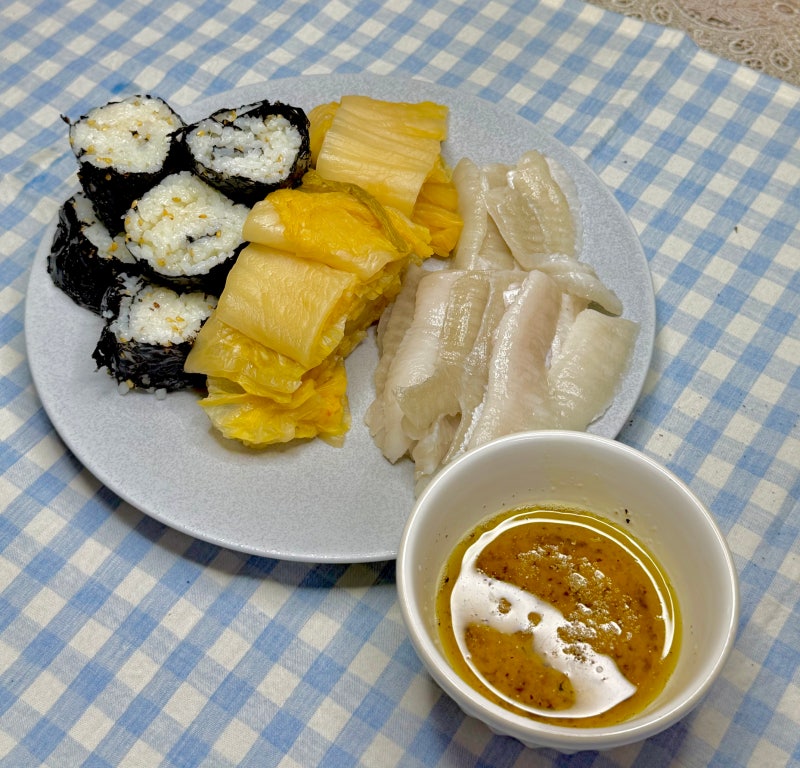 광어소금김밥 레시피 만들기 강민경 광어 광어회 묵은지