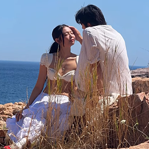 제니 비키니 어디꺼야? 제니 여름 수영복 선글라스 브랜드 가격까지! 신곡 뮤비 옷 정보