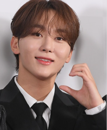세븐틴 승관 디노 10월 26일 동반 입대