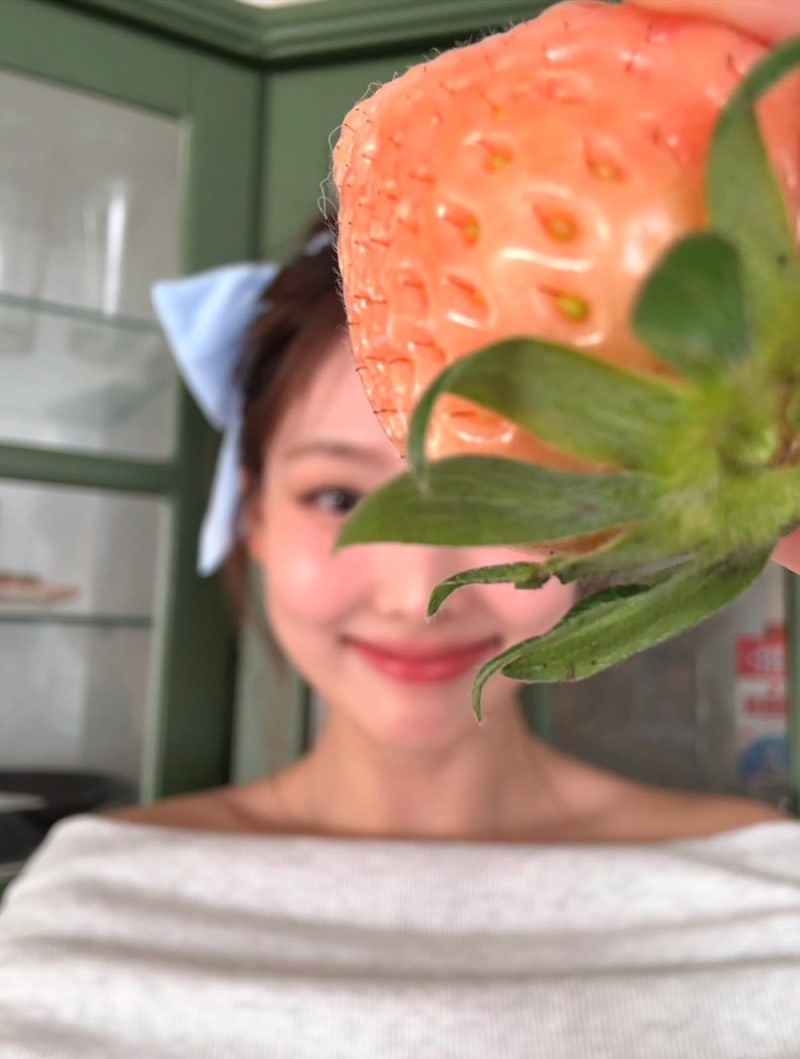 트와이스 나연 핸드폰 배경화면 (금전운/돈 복터지는 배경화면)