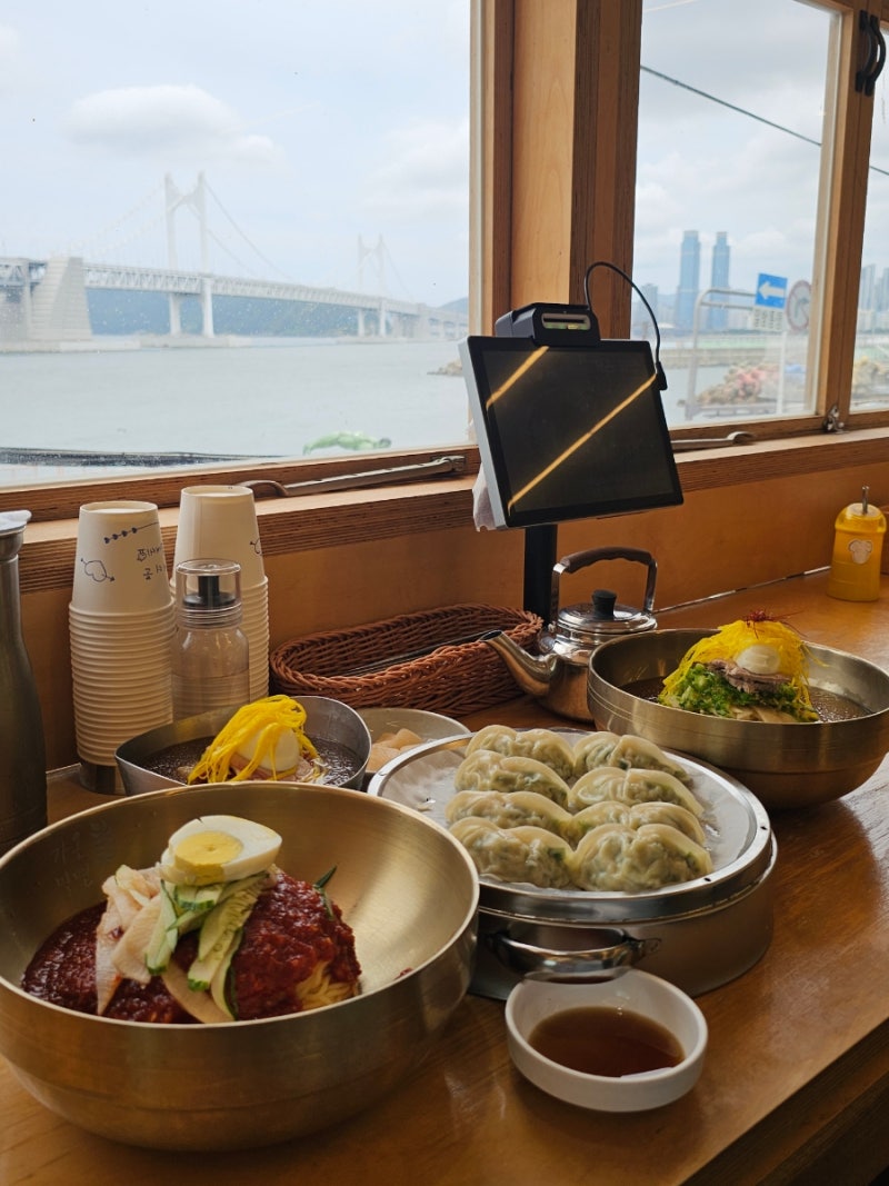 부산 광안리 밀면 맛집 추천 광안대교 오션뷰맛집 가온밀면 광안리직영점 자가제면에 육수 ....