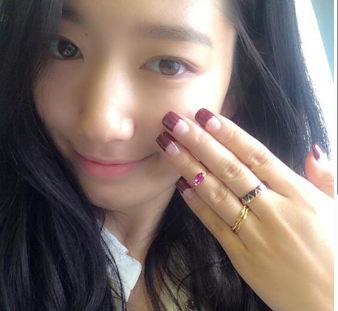 박신혜 엄지 손톱 짧은 이유? 과거 콤플렉스가 오히려 매력이 된 이야기