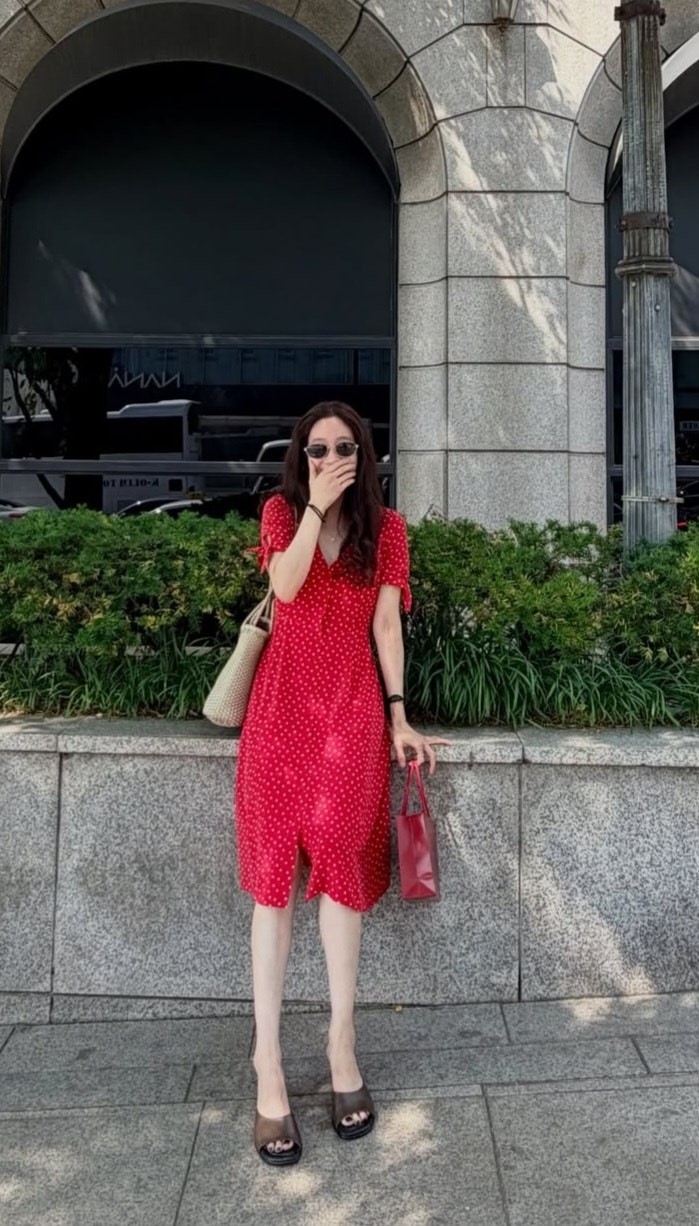 46세 정려원, 자신만의 스타일을 지켜가는 배우