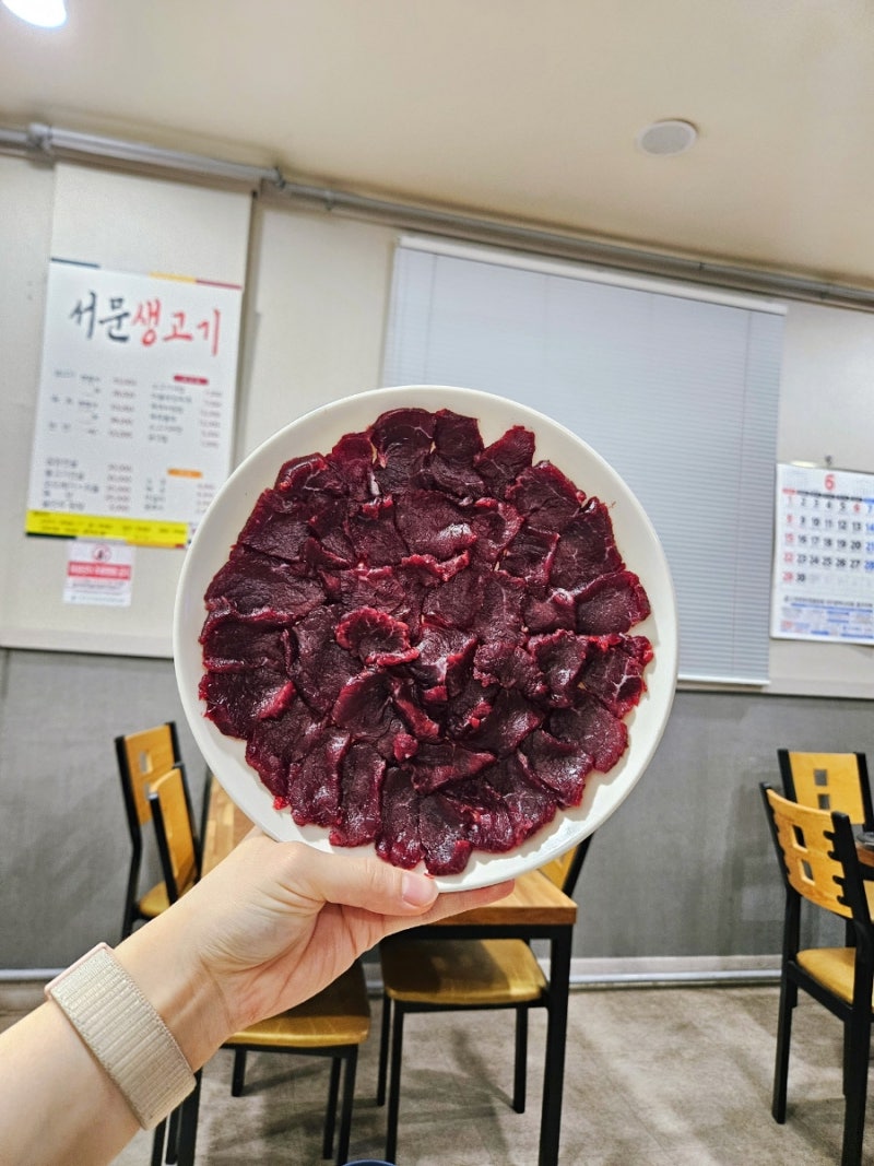 [대구] 서문시장 근처 육사시미 맛집 서문생고기 에서 육사시미 한접시