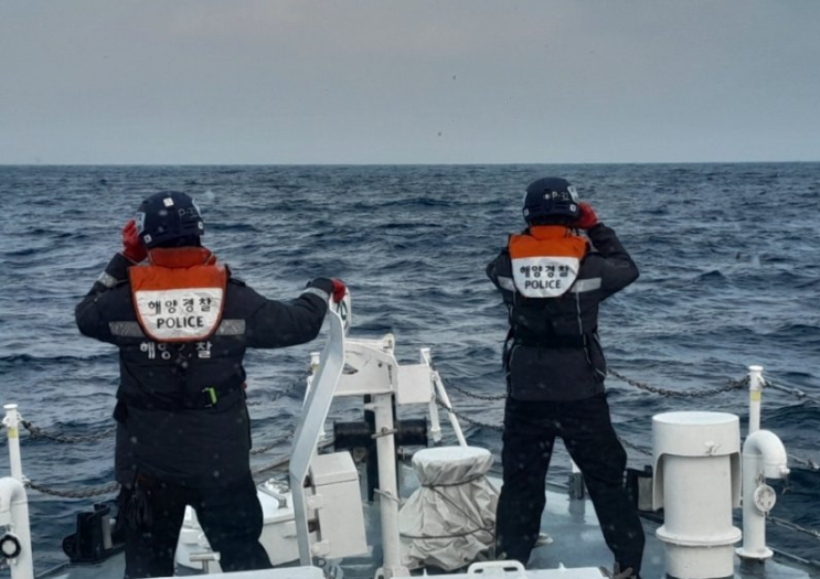 [속보]<b>인천</b> 자월도 모터<b>보트</b> 실종 사건! 7시간 만의 기적 같은 전원 ....