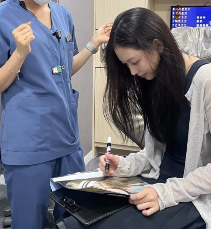 뉴진스 해린 라미네이트 의혹? 치과의사들 의견 팽팽… "개성 사라져" vs "둘 다 예뻐"
