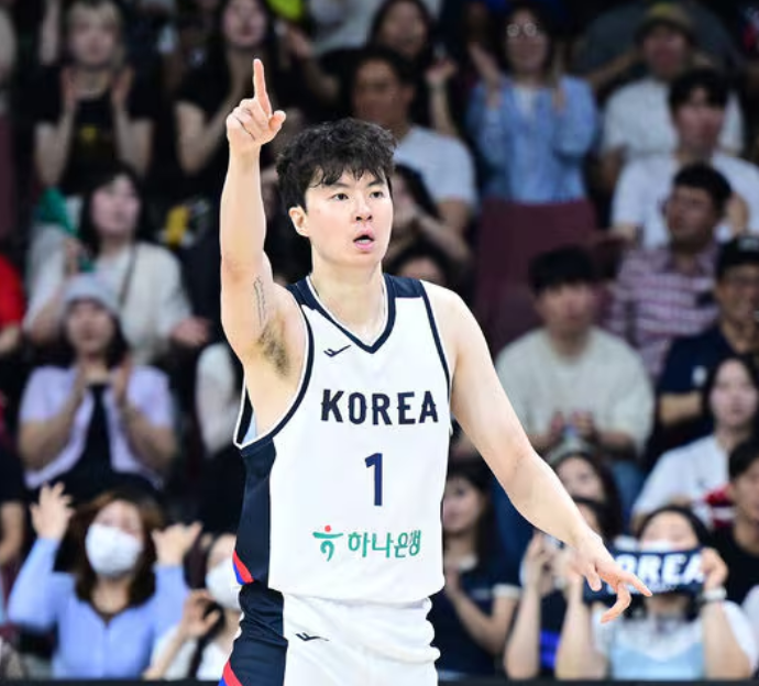 고생한 <b>이현중</b>, <b>NBA</b> 코앞까지 왔다…'투웨이' <b>계약</b>하면 실제 얼마 받....
