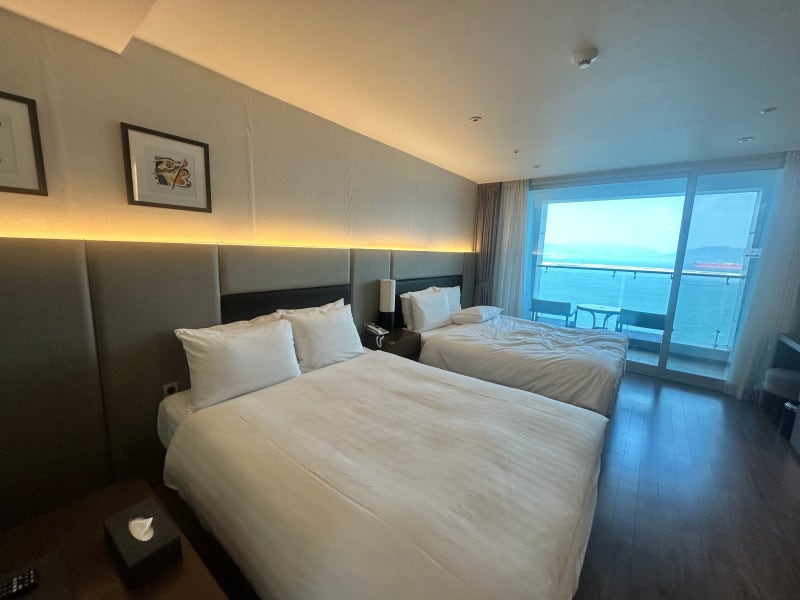 【麗水住宿】麗水威尼斯酒店2天3夜住宿心得 | 豪華尊貴雙人雙床房、海景、位置