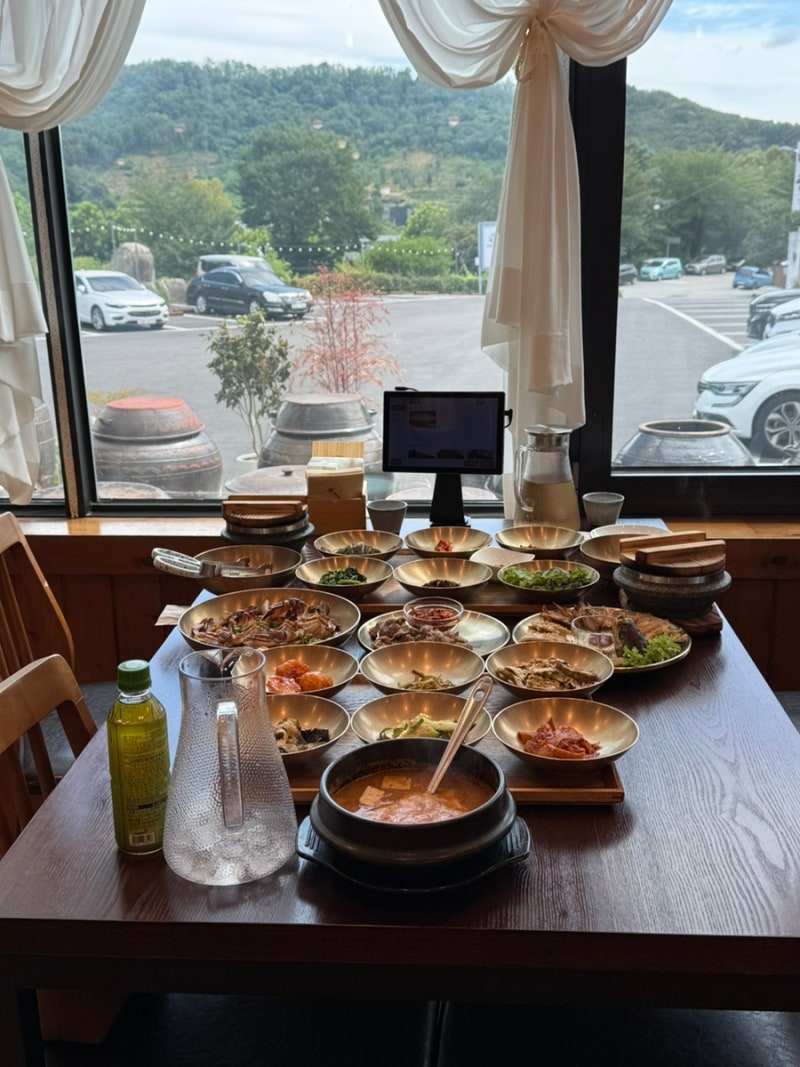 청주 한식 문의 청남대 맛집 보리굴비 간장게장 푸짐한 한정식 [강민주의 들밥]