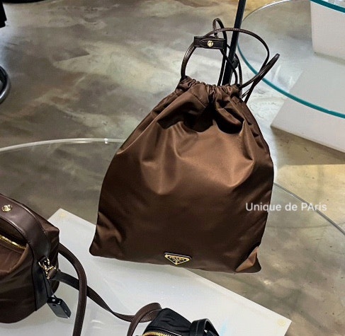 Re-stock/ 뉴시즌) 프라다 Re-나일론 위시 파우치백/ Prada 정품 구매대행