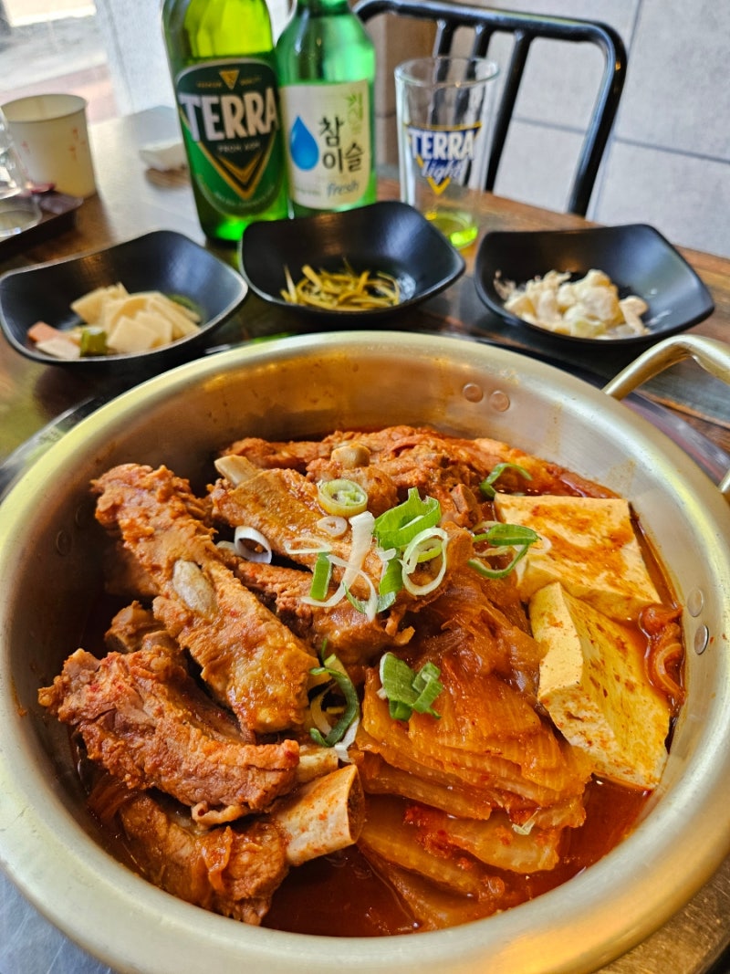 수유역 맛집 금돈돈갈비 등갈비 김치찜 추천
