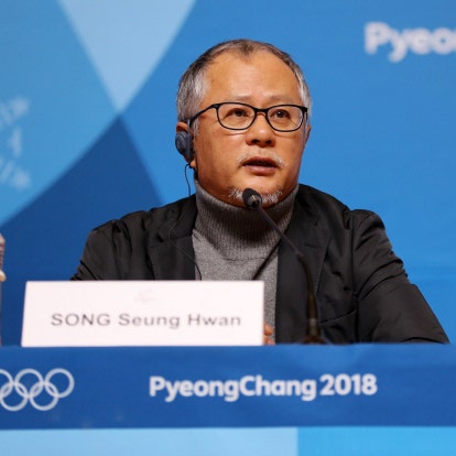 ‘<b>시각장애</b> 4급’ <b>송승환</b>, <b>지팡이</b> 든 근황…‘난타’ 만든 평창올림....