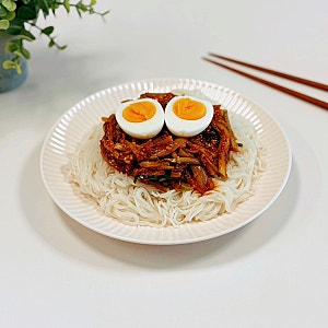 애호박 비빔국수 레시피, 뭉개지지 않고 아삭하게 볶는 비법과 황금비율 양념장