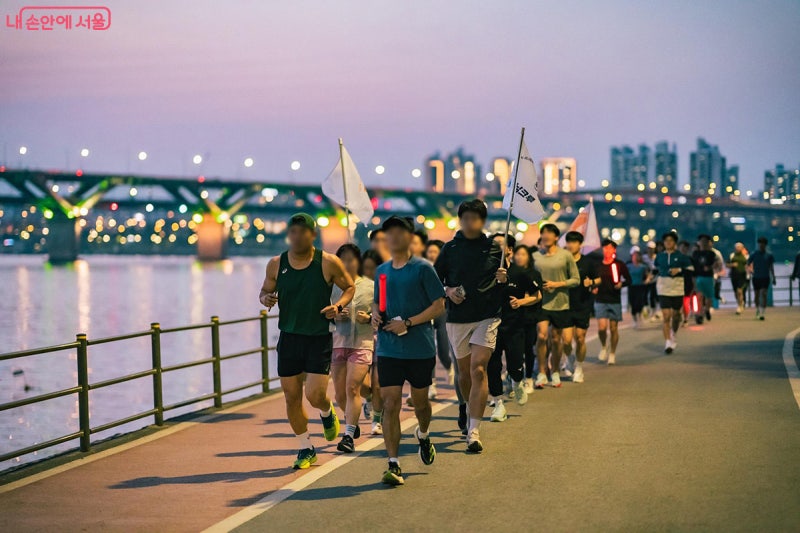 이런(Run), 재밌겠네! '양재천 달빛야행런' 야간 러닝…300명 모집