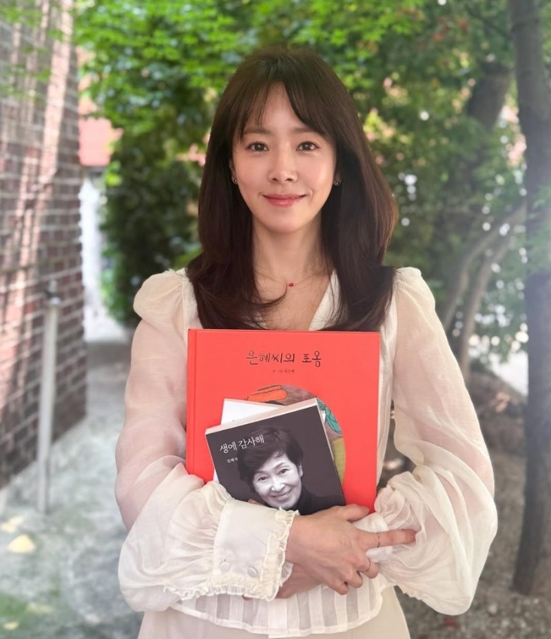 한지민 중단발 레이어드, 단발 기르는 과정도 예뻐지는 이유