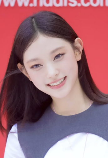 "송곳니 실종?" 뉴진스 해린 치아 논란으로 본 무삭제 라미네이트 시술의 진실
