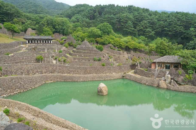 하동 삼성궁 지리산 경남 여행 추천 1,500개 돌탑이 만든 신비한 풍경