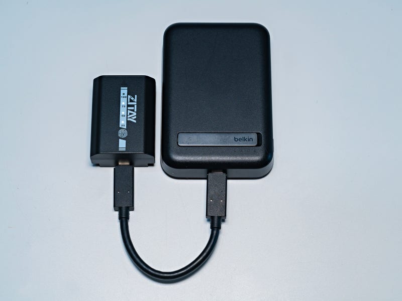 경제성과 편의성 모두 잡은 소니 호환배터리 소니 NP-FZ100 USB-C충전식배터리