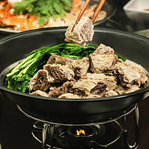 생방송투데이 UDT 갈매기살수육 간받이수육 맛집 서울 종로구 "갱상도집 혜화본점"
