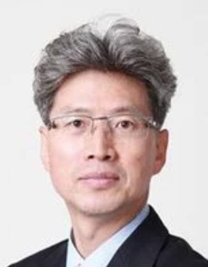 <b>김상호 춘추관장</b> 결국 <b>면직</b>…대치동 7채 부동산 논란, 무슨 일이 있....