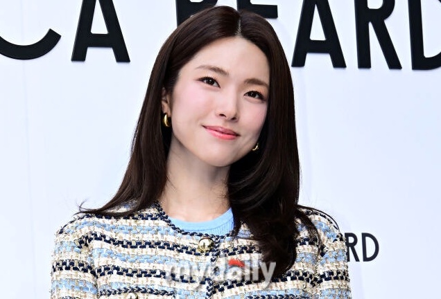 <b>하영 증조부 친일</b> 의혹 논란 속 피어난 안타까운 시선들